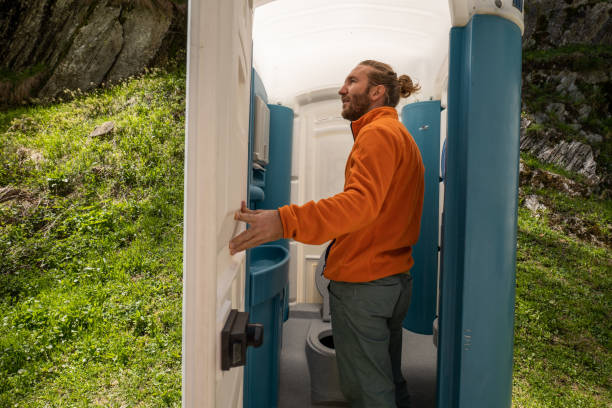 Best Wedding porta potty rental  in Lyons, OR