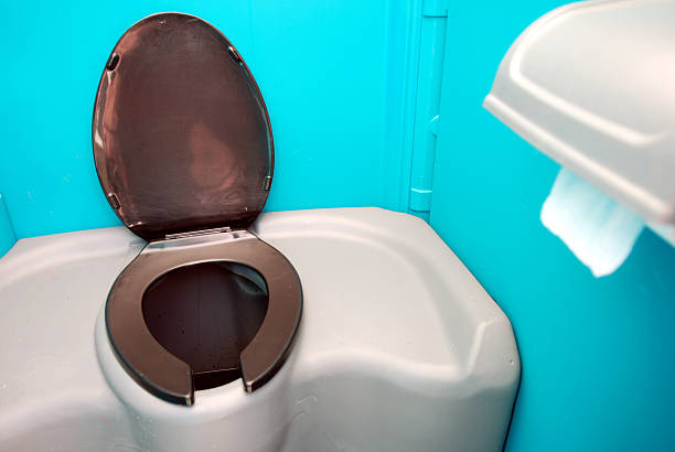 Portable bathroom rental in Lyons, OR